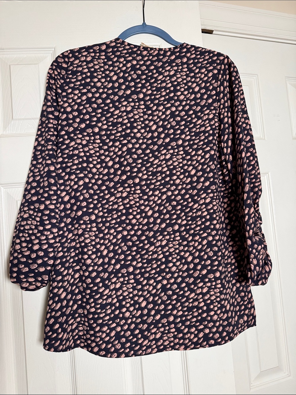 NWT Hailey & Co Women's Black Blouse with Pink Dot Print - balloon sleeve small - Picture 4 of 5